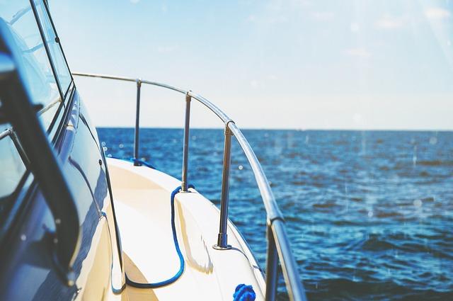 Indulge Yourself: Top Luxury Travel Experiences to Try Indulge Yourself: Top Luxury Travel Experiences to Try