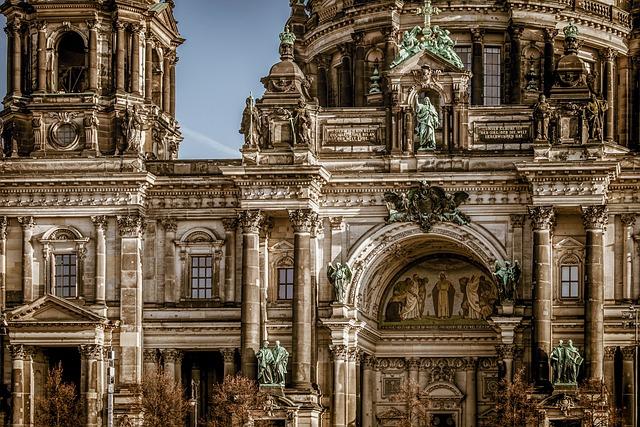 Exploring Historic Landmarks: Your Ultimate Travel Guide Exploring Historic Landmarks: Your Ultimate Travel Guide